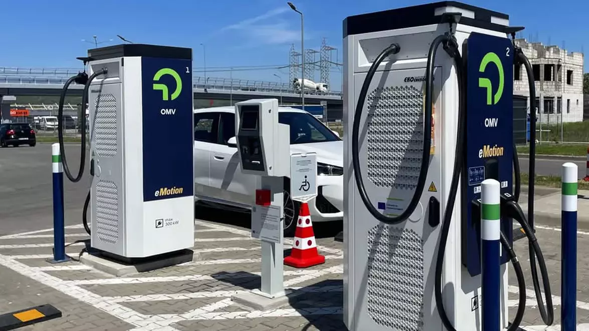 OMV Petrom finalizează proiectul pentru extinderea rețelei de încărcare a vehiculelor electrice. Investiția totală se ridică la 40 milioane euro