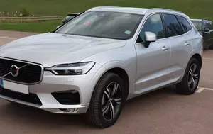 Volvo a semnat un acord cu firma Geely. Compania devine distribuitorul exclusiv al vehiculelor electrice Lynk & Co în Europa