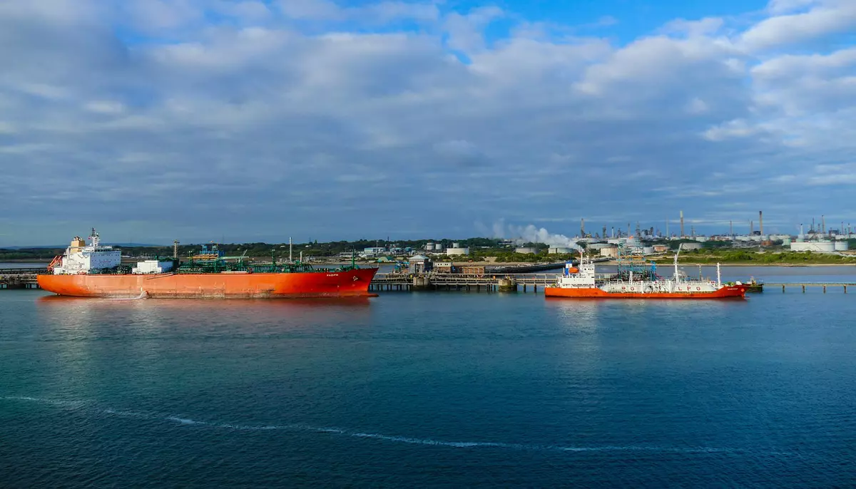 Șase state europene cer taxarea profiturilor excepționale ale companiilor petroliere. Propunerea va fi discutată la Dublin